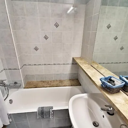 Noufara Hotel Piraeus